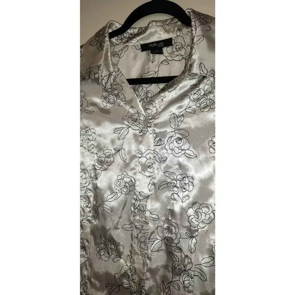 Style & Co Satin Blouse Top 16W Embroidered Black White Flared 3/4 Sleeves - Picture 7 of 16
